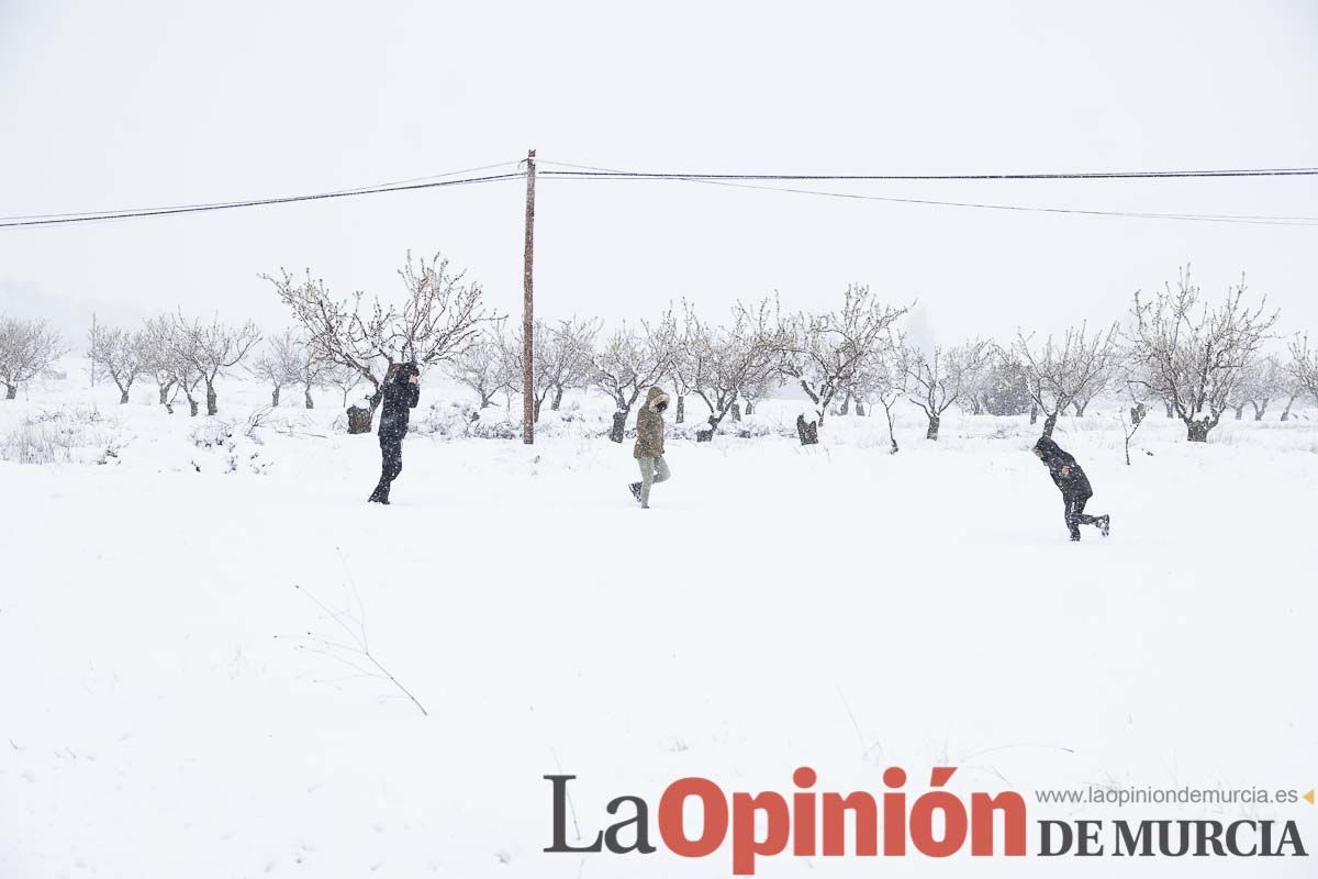 Continúa la nevada en las zonas altas de la comarca del Noroeste