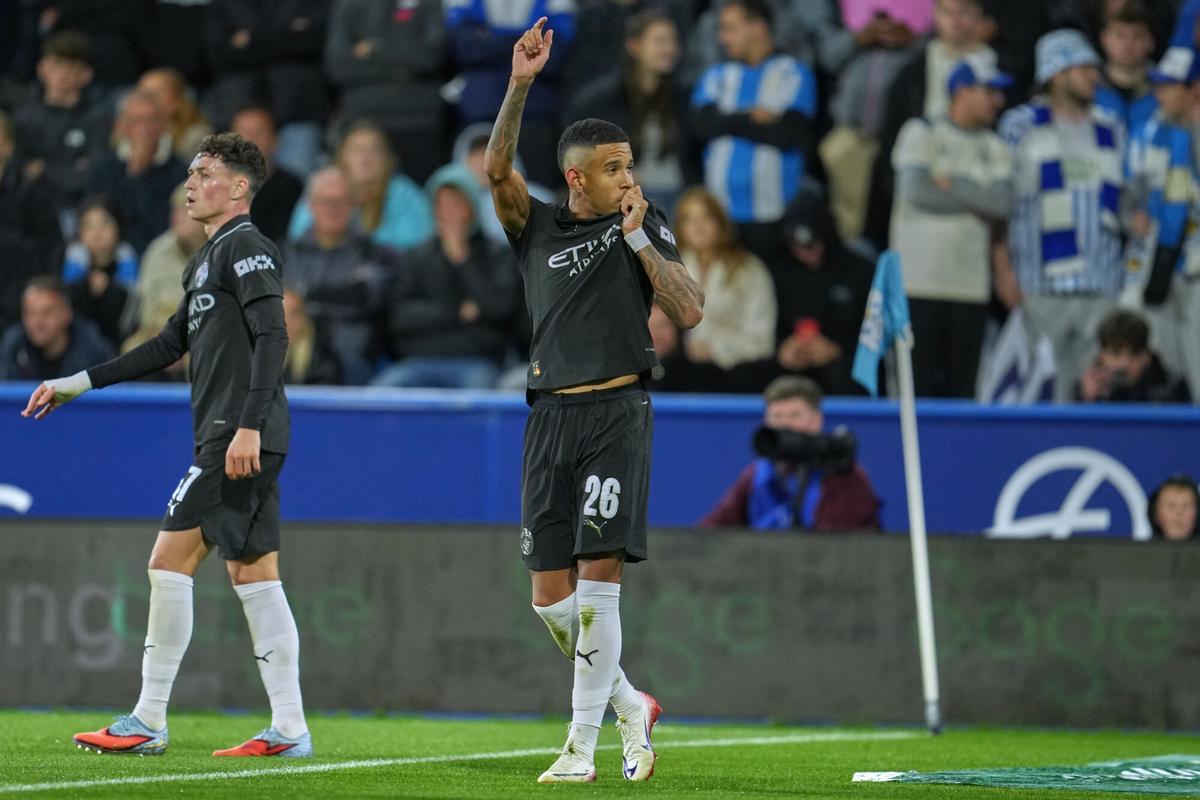 Savinho celebrando su gol en la EFL Cup