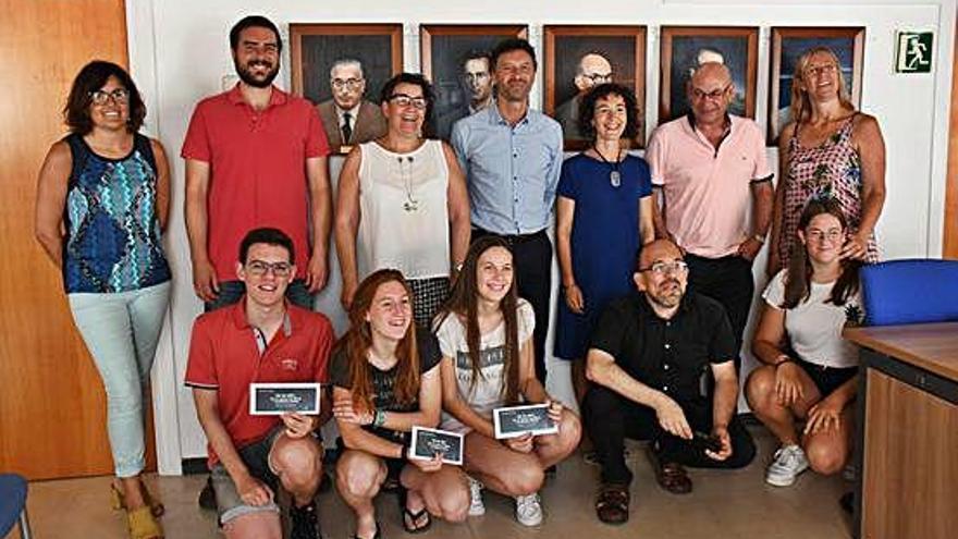 Reconeixement a l&#039;Ajuntament de Figueres als alumnes.