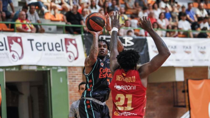 El Valencia Basket superó a su rival en Teruel.  | LEVANTE-EMV