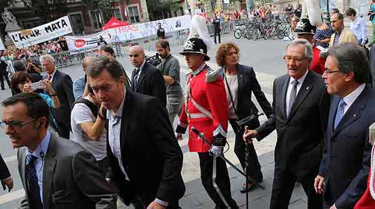 Mas i Trias, escridassats en les festes de la Mercè.