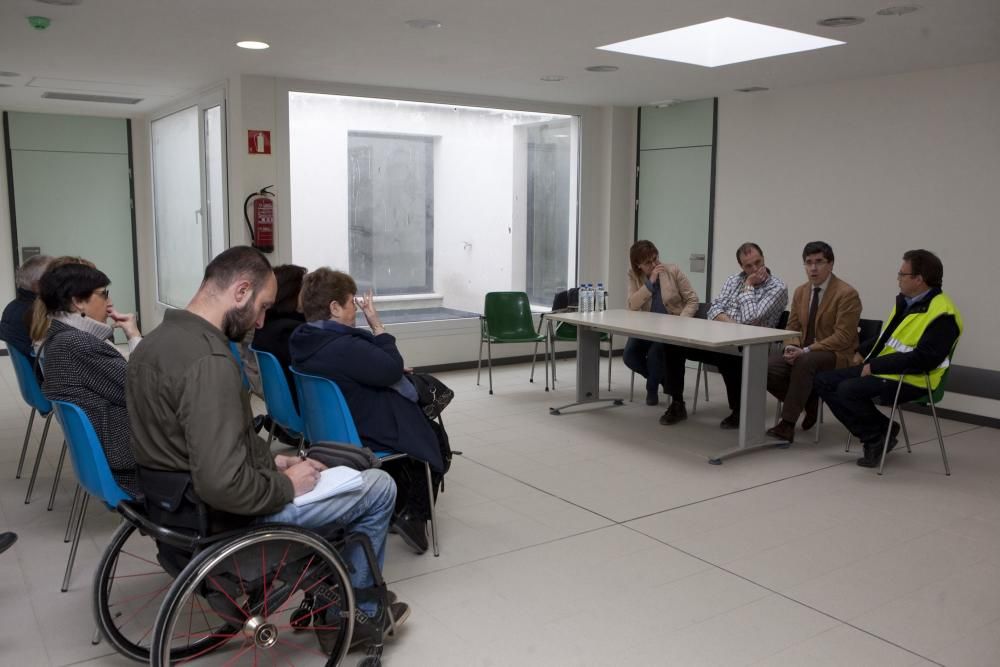 Visita del Jefe de Gabinete de la Secretaría de Estado de Servicios Sociales, Pilar Varela y Jesús Sánchez al Centro de Discapacitados Stephen Hawking