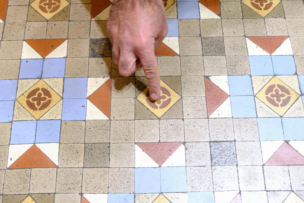 Así son los curiosos suelos de mosaicos de cerámica Nolla de Villena Así son los curiosos suelos de mosaicos de cerámica Nolla de Villena