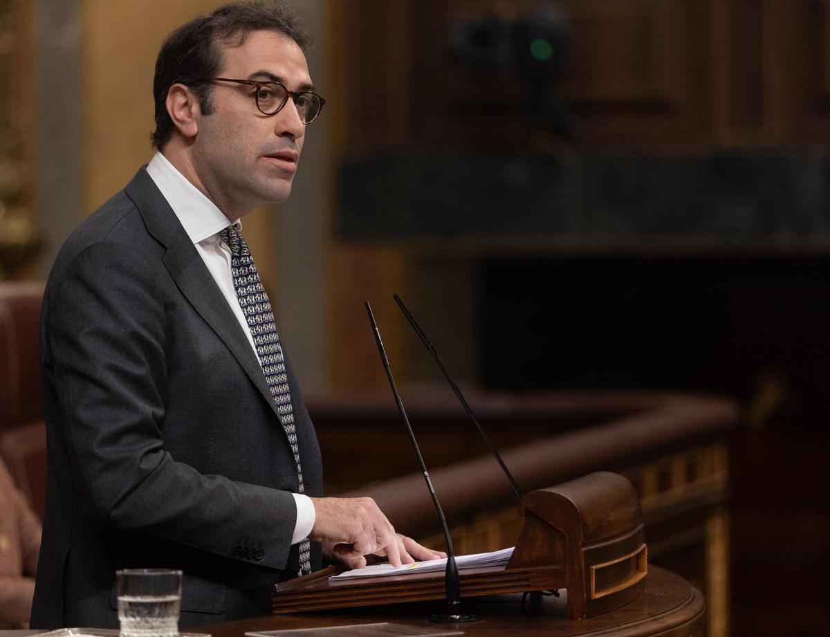 El Govern central i ERC pacten que les possibles ajudes directes pels aranzels obliguin a mantenir l’ocupació en les empreses El Govern central i ERC pacten que les possibles ajudes directes pels aranzels obliguin a mantenir l’ocupació en les empreses