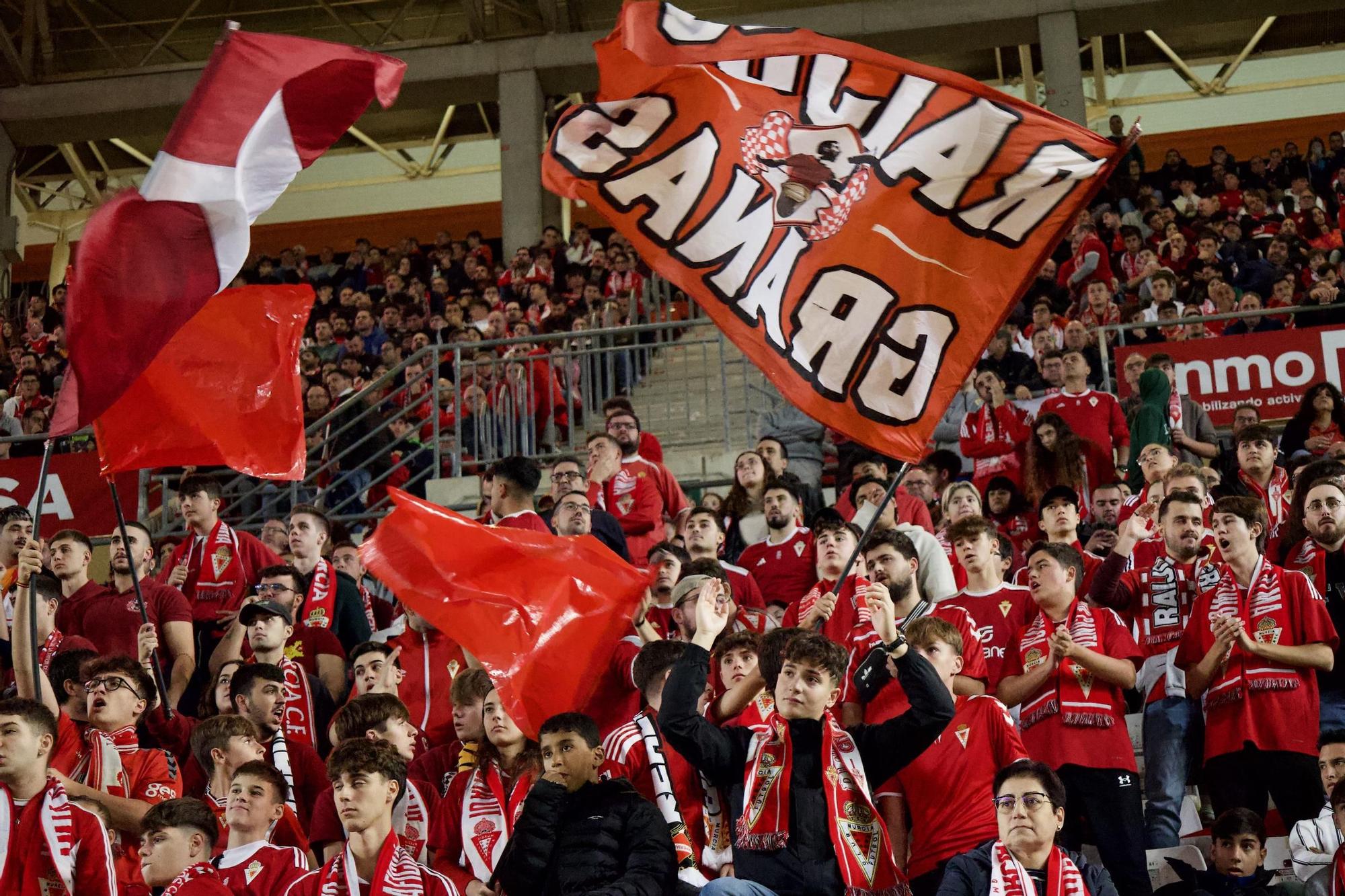 El Real Murcia - Málaga CF, en imágenes