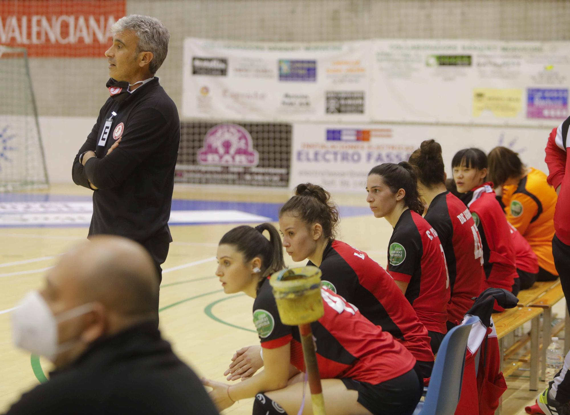 Las imágenes del BM Morvedre y el Amara Bera Bera, en el partido de la Copa de la Reina.