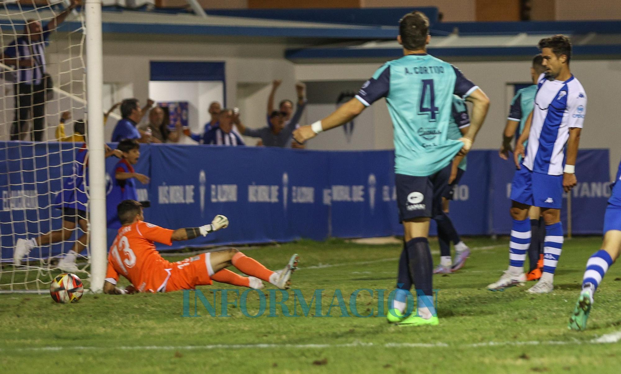 Partido entre el Alcoyano y San Luqueño, primera jornada de la Liga de Primera RFEF