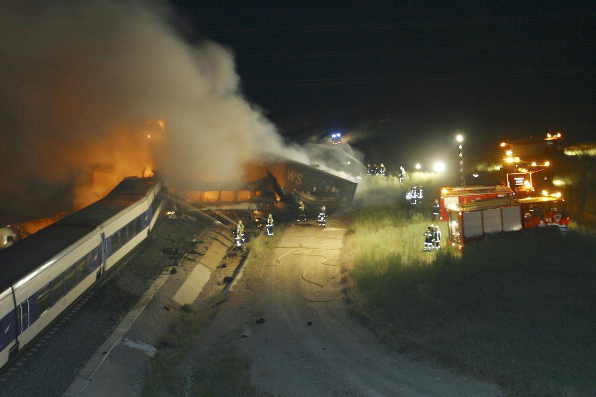 Las imágenes del trágico accidente ferroviario de Chinchilla que salpicó de lleno a la Región de Murcia