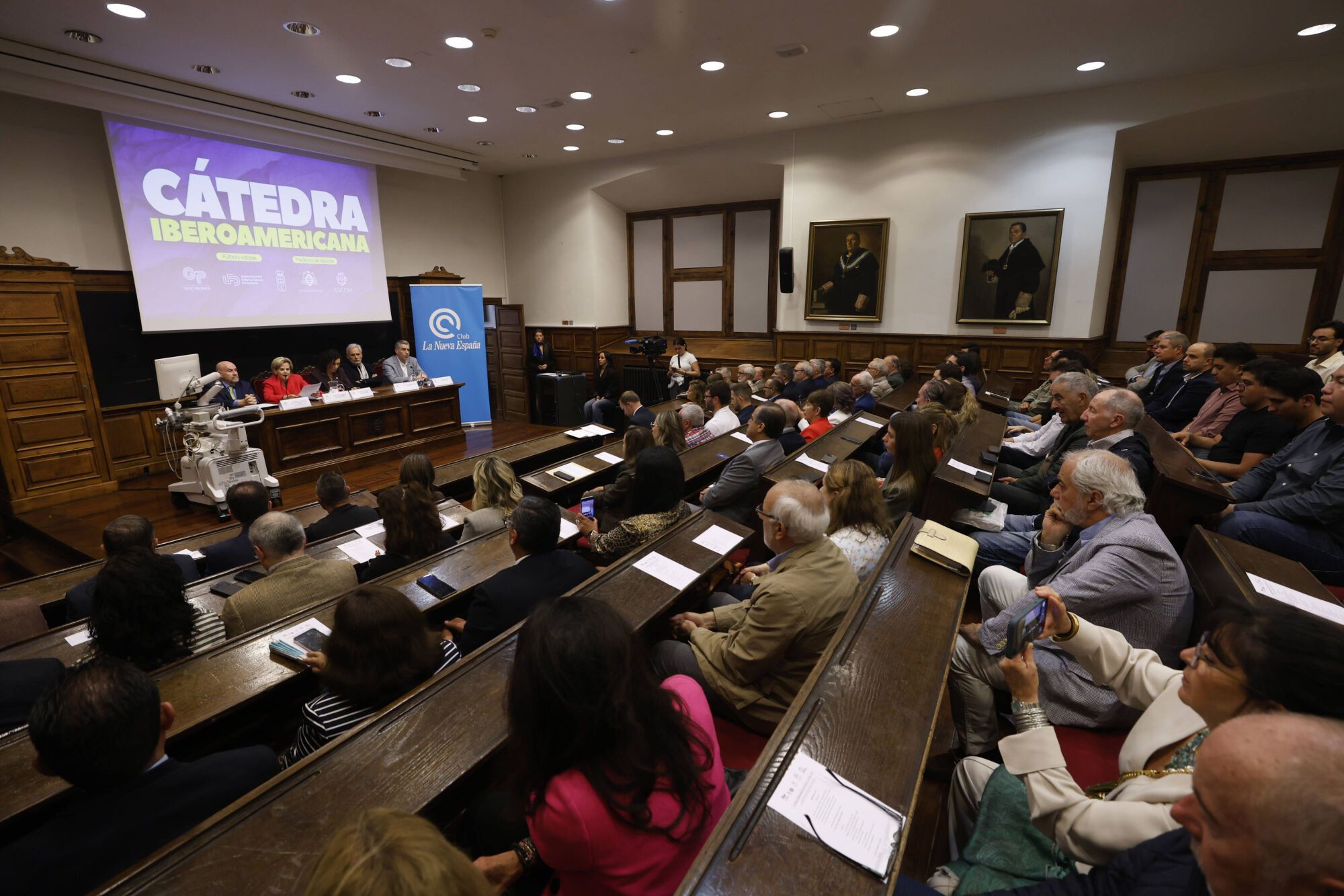 Así fue la Cátedra Iberoamericana de Fútbol y Valores en la que participó el Real Oviedo