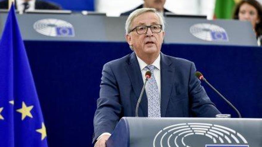 Juncker durant una intervenció a l&#039;Eurocambra