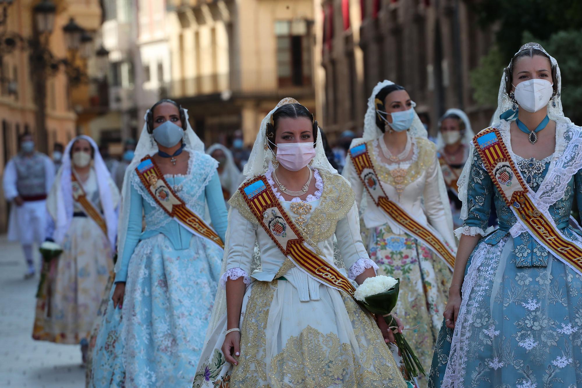 Búscate en la ofrenda por la calle caballeros de las 17:00 a las 18:00