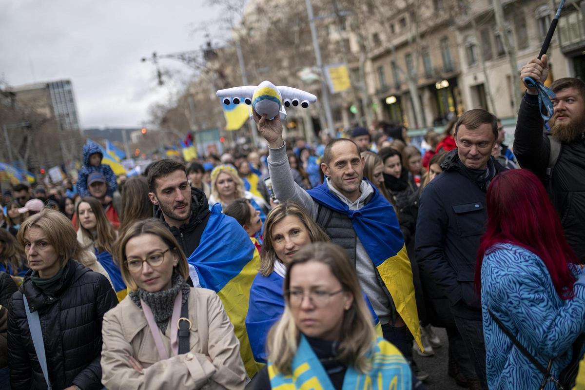 Manifestación en Barcelona con motivo del segundo aniversario de la invasión rusa contra Ucrania