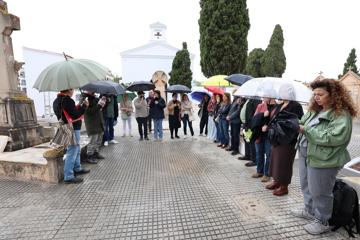 Las imágenes del acto realizado en Ibiza en memoria de las víctimas de la Guerra Civil y la dictadura