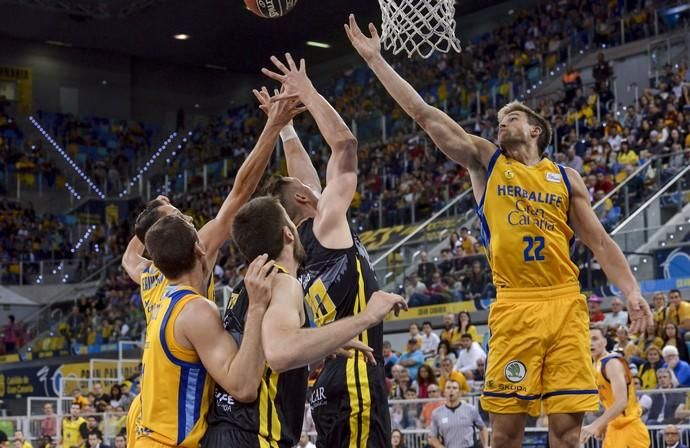 29/04/2018 LAS PALMAS DE GRAN CANARIA. Partido ...