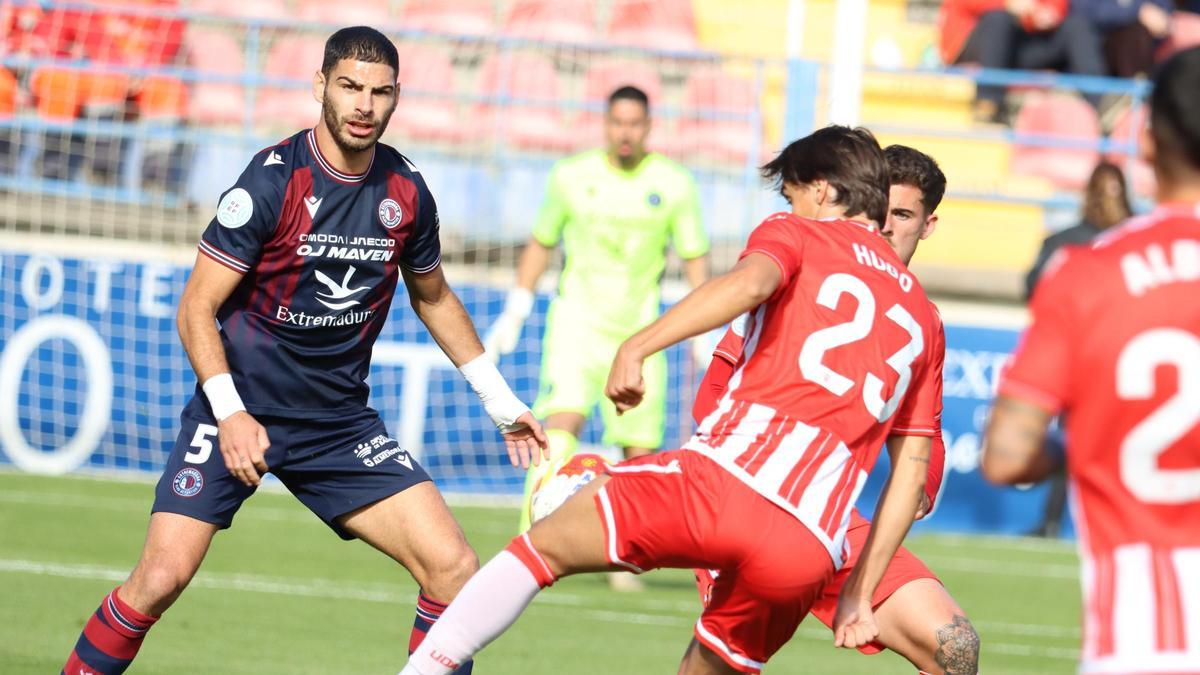 Ángel Cano durante el partido ante el Almería B.