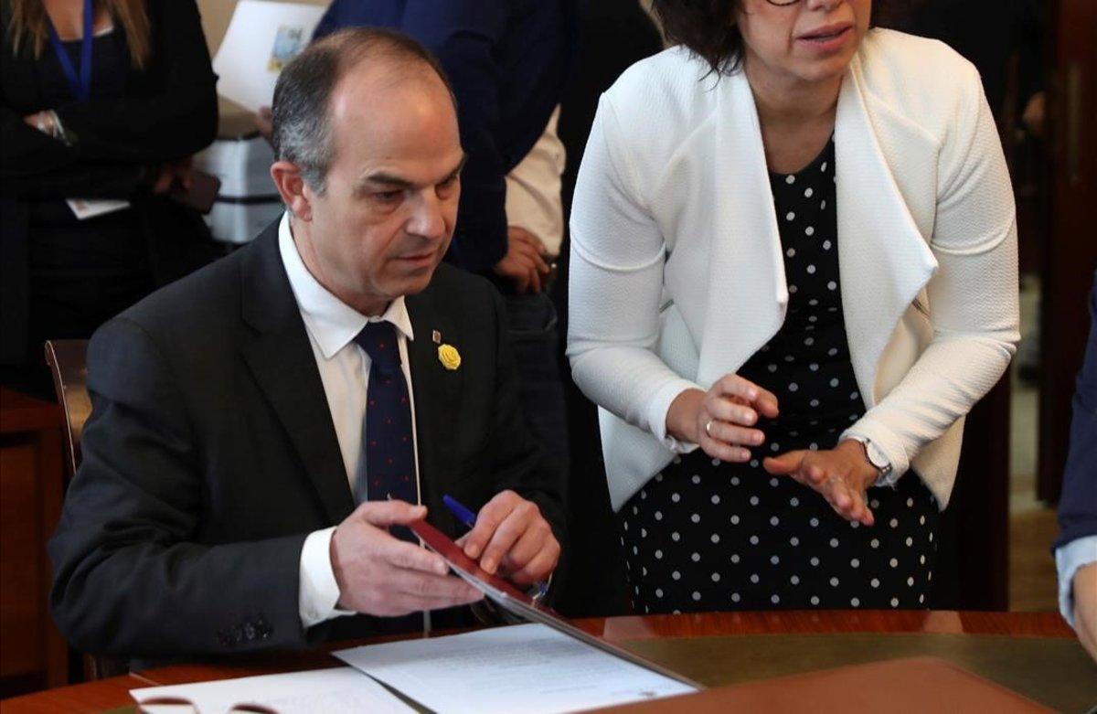 Jordi Turull tramita su acta parlamentaria en el Congreso.