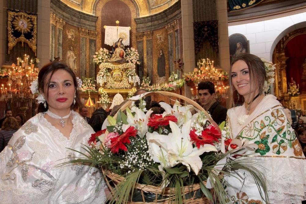 Ofrenda floral a la Virgen de la Caridad de Cartagena