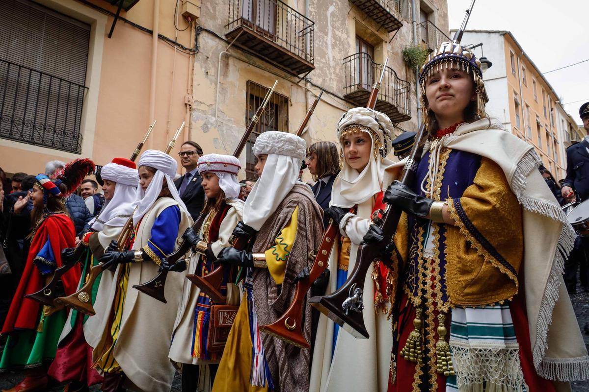 La lluvia concede una tregua a la Gloria Infantil de Alcoy La lluvia concede una tregua a la Gloria Infantil de Alcoy