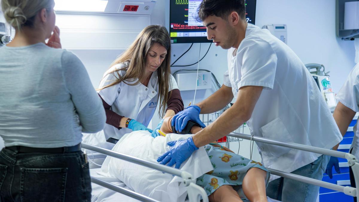 El desarrollo de habilidades prácticas es clave en la formación de los futuros profesionales.