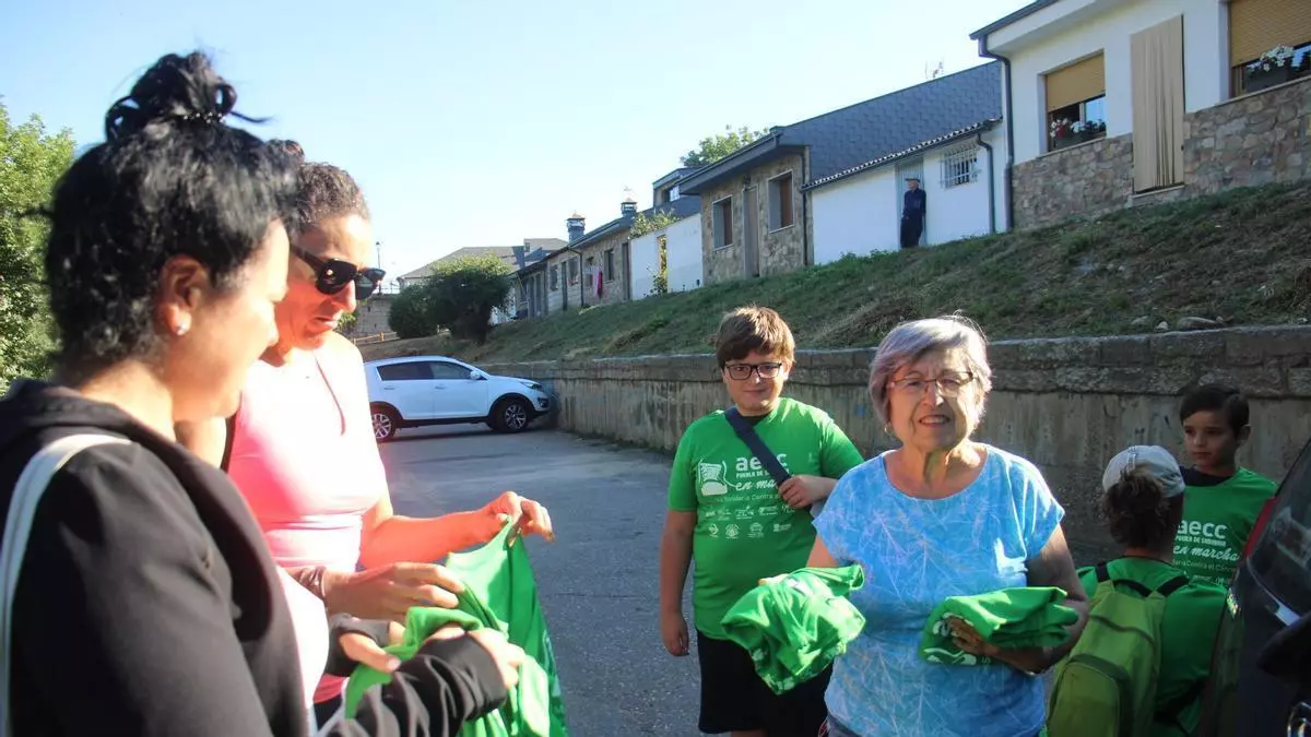 Arranca en Puebla de Sanabria el programa rutas saludables promovido por la AECC