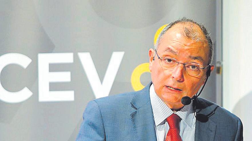Salvador Navarro, presidente de la CEV, en el acto.