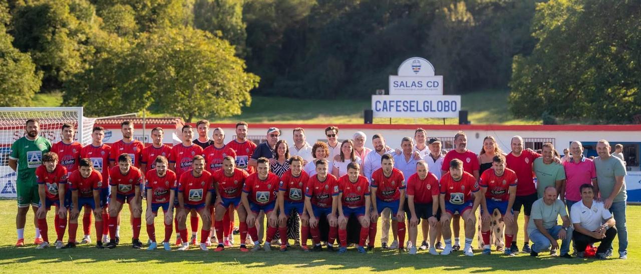 La Unión Deportiva La Espina y el Salas Club Deportivo comienzan temporada este domingo en Tercera Asturfútbol