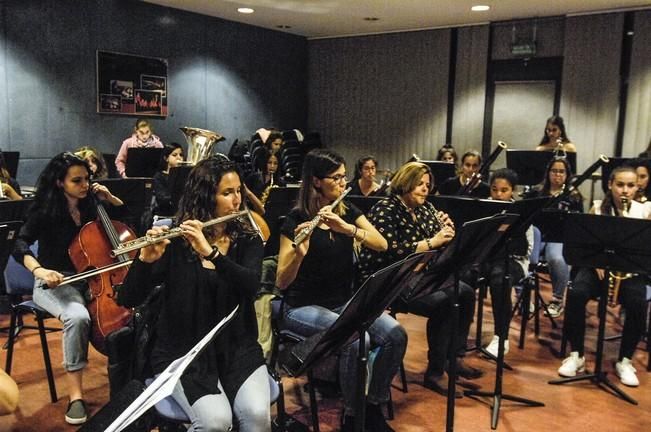 ORQUESTA SOLO DE INSTRUMENTOS DE VIENTO Y SUS ...