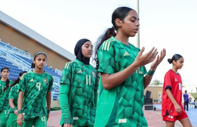 Evasió o victòria (femenina)