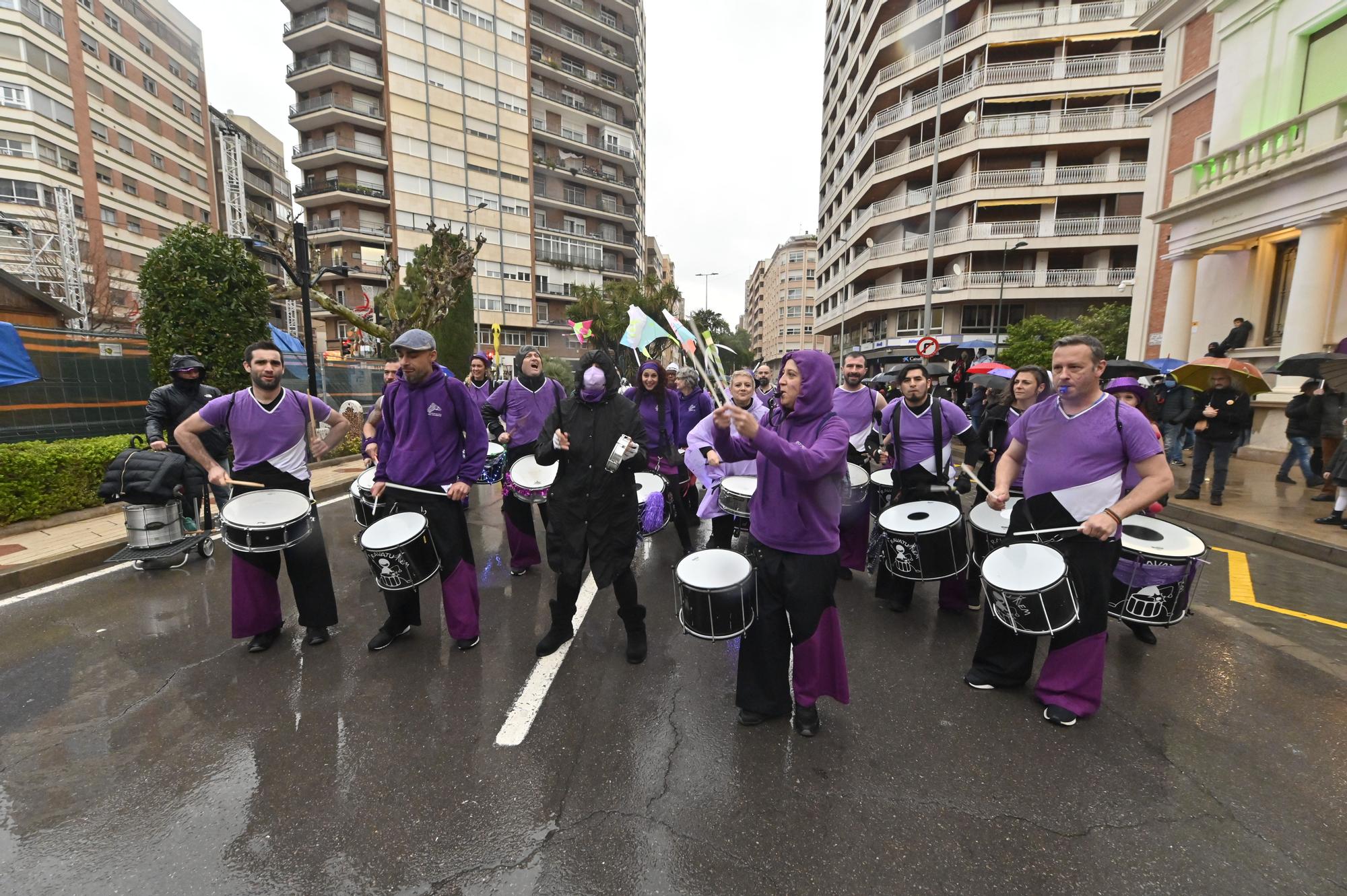 Teatro y música en el desfile de animación de la Magdalena