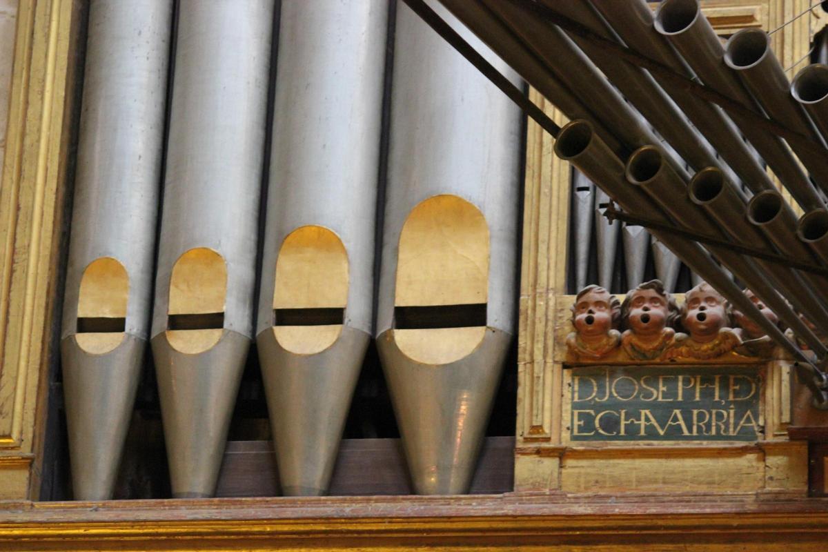 BURGOS detalle órgano de la Epístola