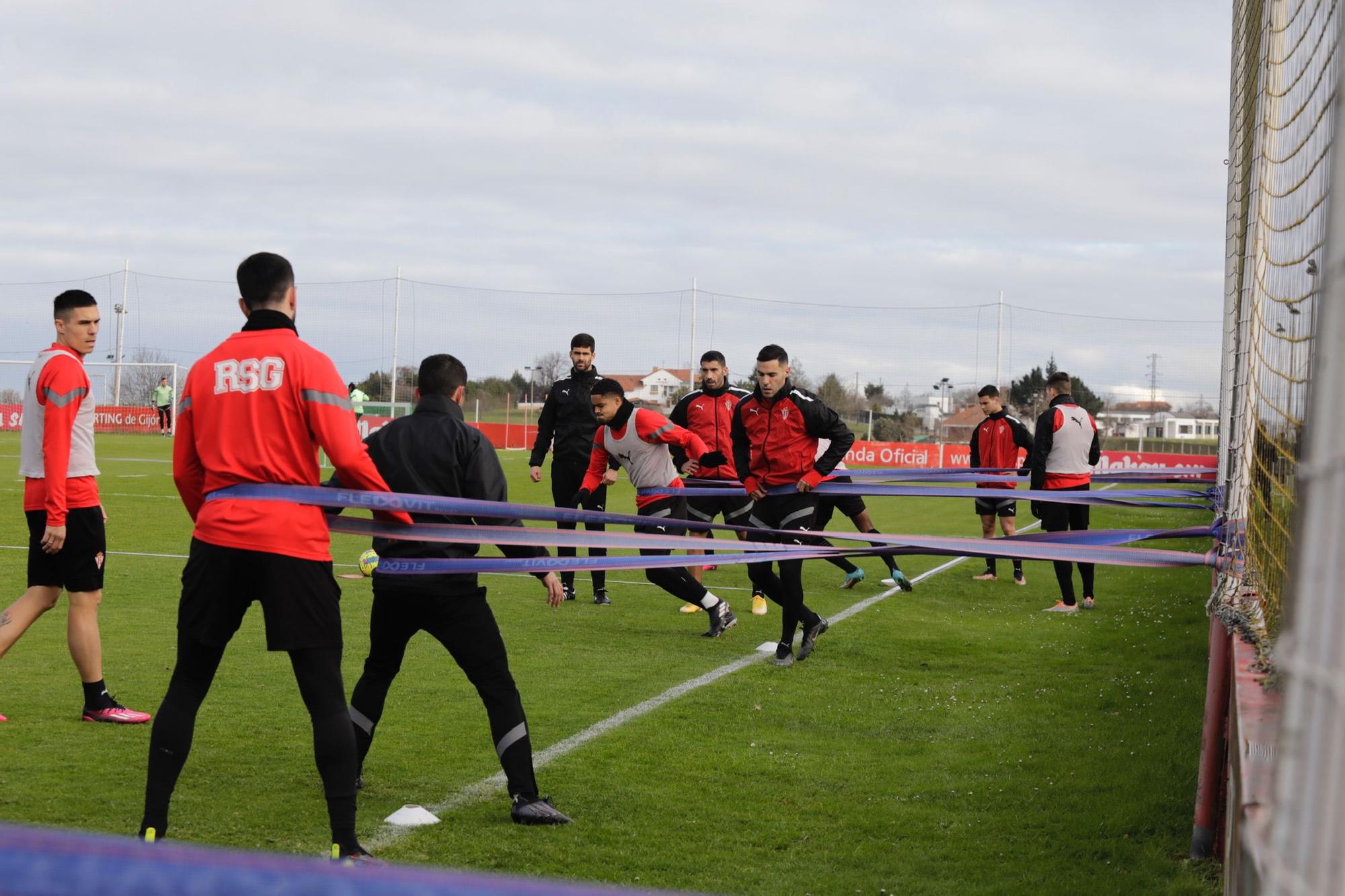 EN IMÁGENES: Primer entrenamientos del Sporting tras el cierre del mercado de fichajes de invierno