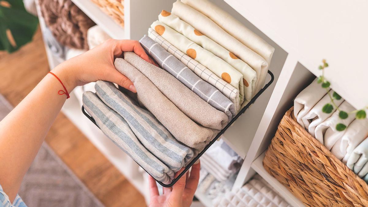 Ikea lanza su caja para cajones para guardar tu ropa con el famoso plegado vertical: más espacio y menos arrugas