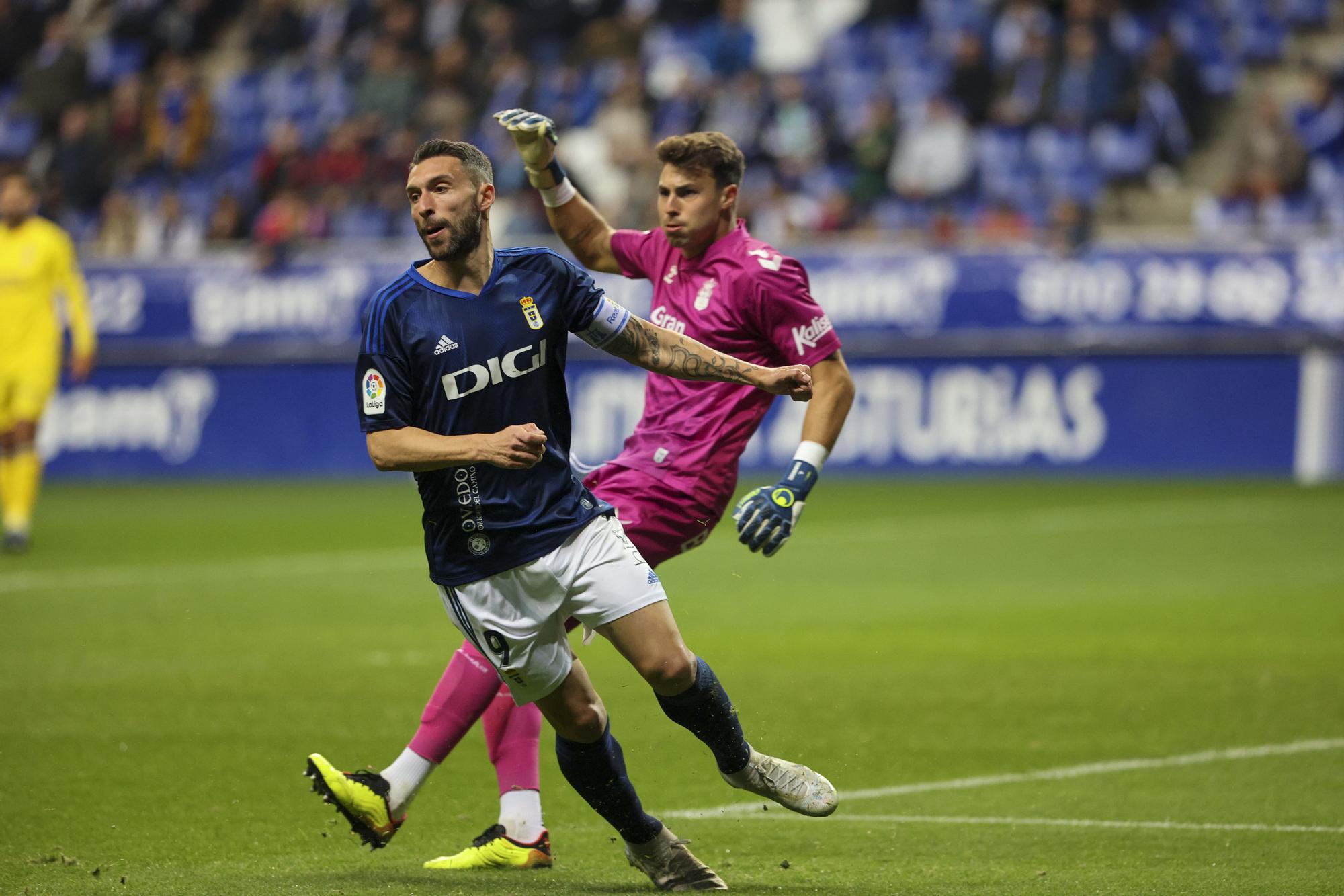 En imágenes: así fue el empate entre Real Oviedo y Las Palmas