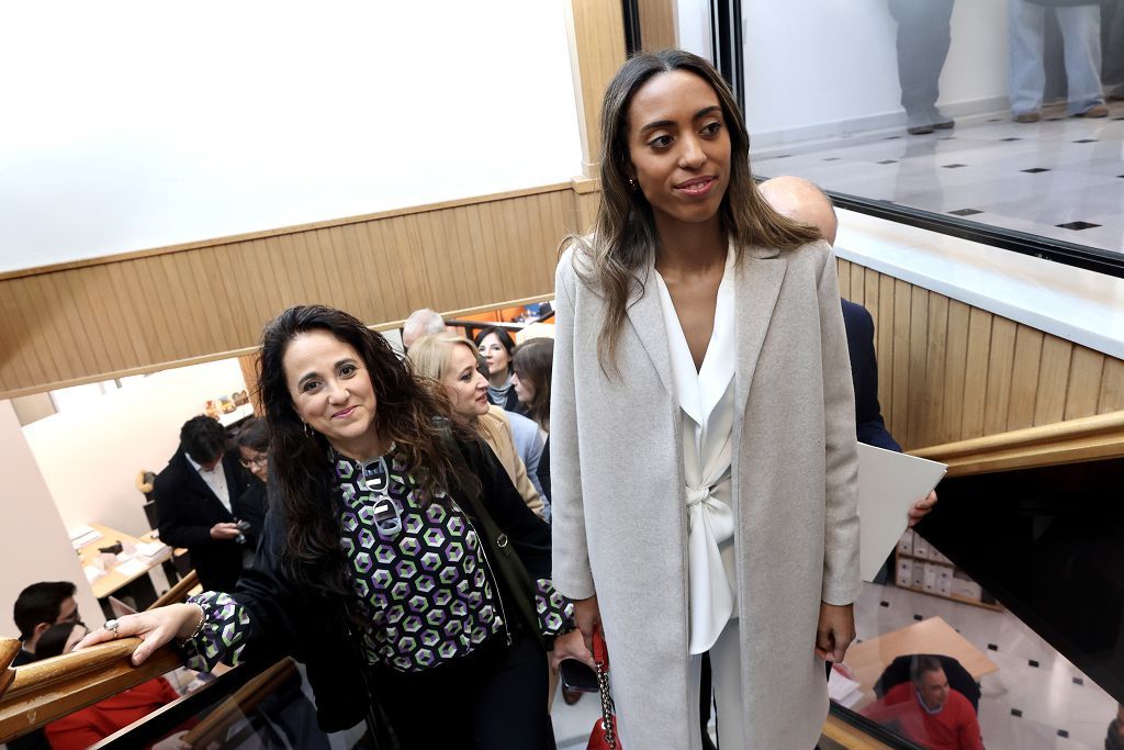 Las imágenes de la moción de censura en Alhama de Murcia