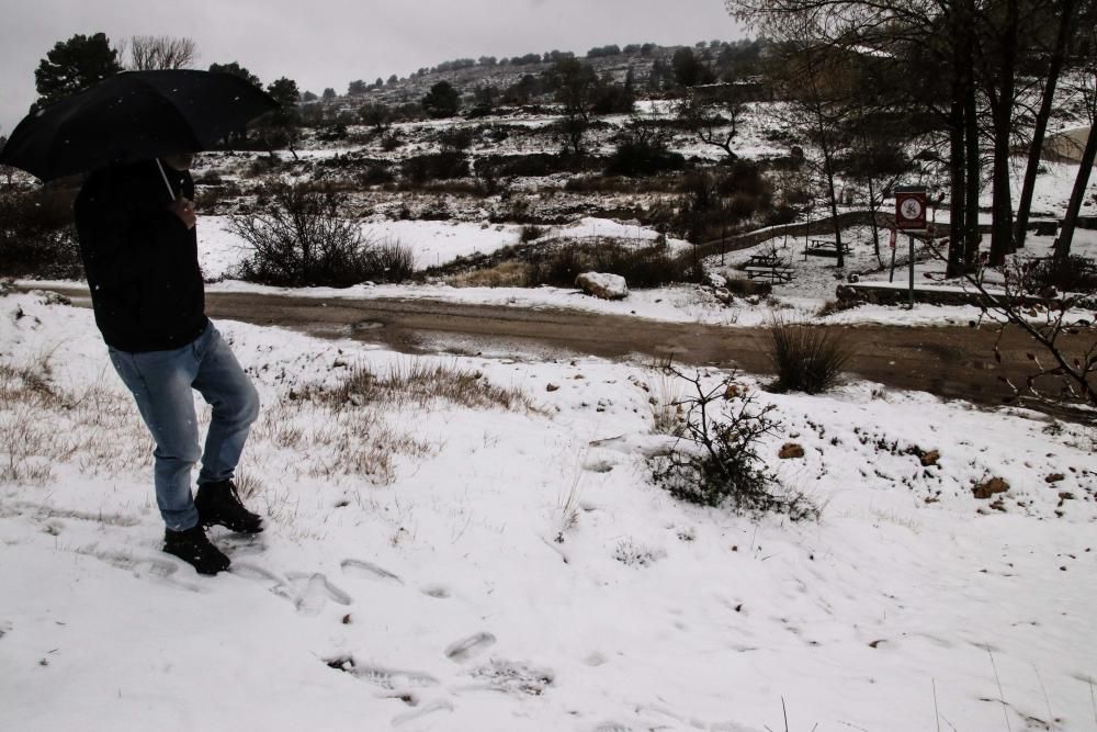 La nieve vuelve a la provincia en primavera.