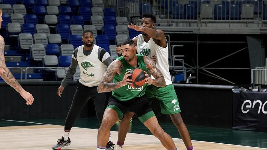 Unicaja - Bilbao: la felicidad vuelve con el baloncesto y el Carpena