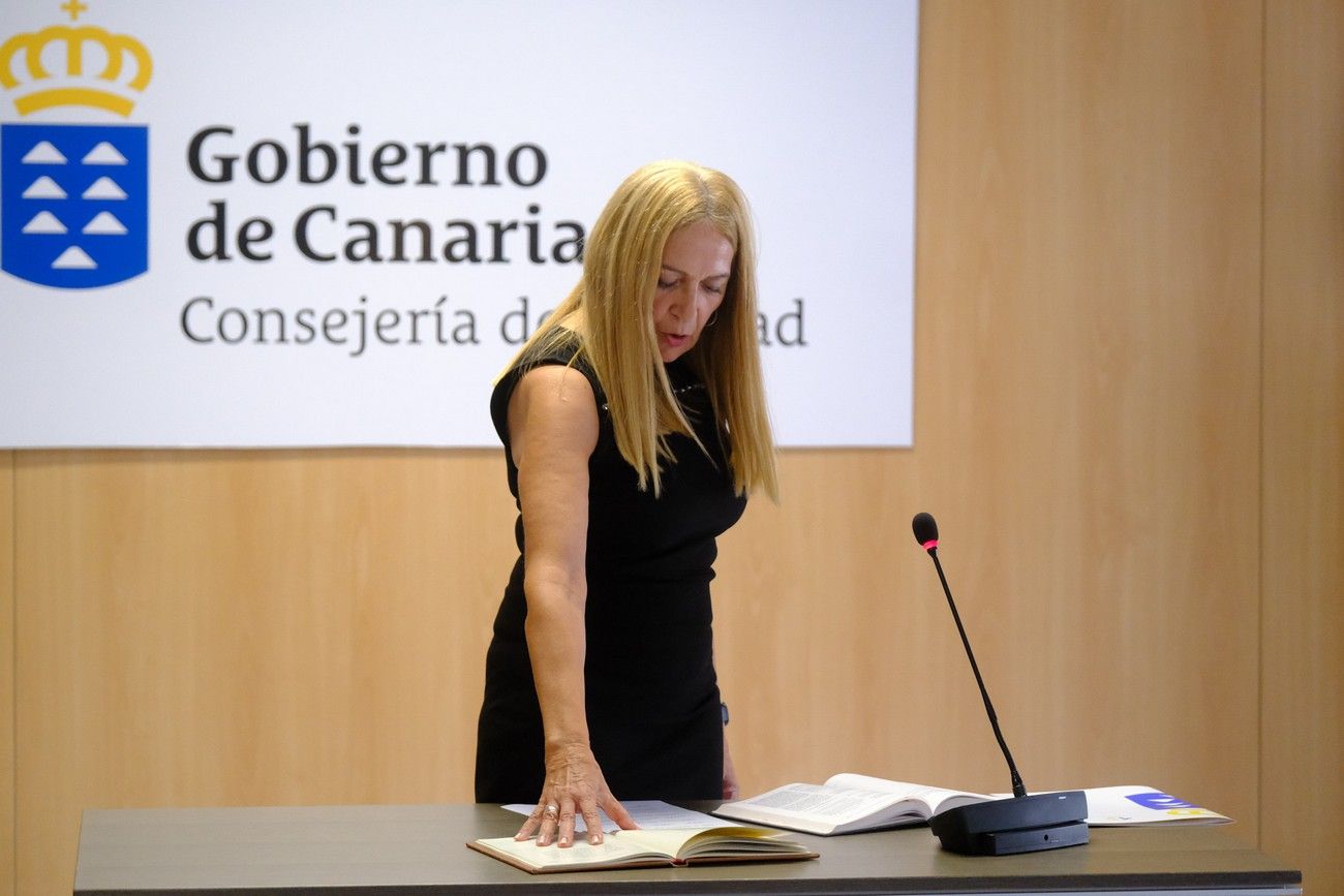 Esther Monzón preside la toma de posesión de seis altos cargos de su departamento