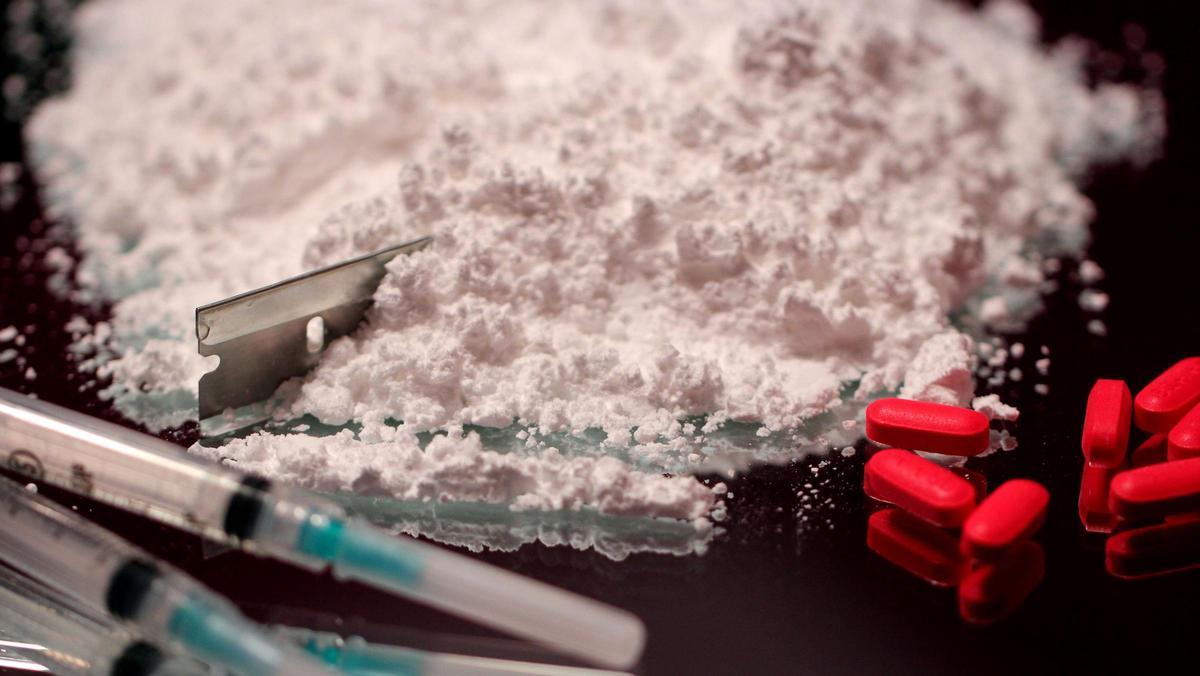 Drogas sintéticas en polvo y en pastillas.