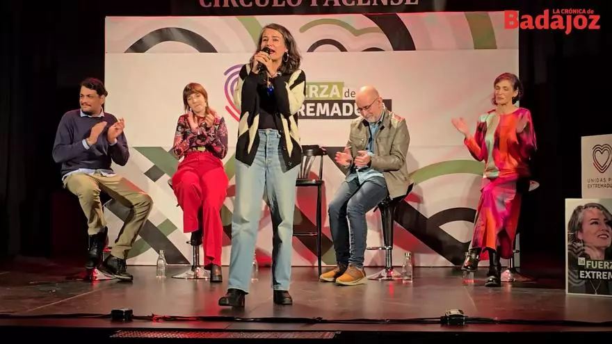 Con un guiño a Robe y a ritmo de los Sanguijuelas: Así fue el cierre de campaña de Irene de Miguel