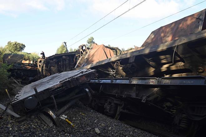 El tren de mercancías descarrilado en As Neves mantendrá cortada la línea del Miño