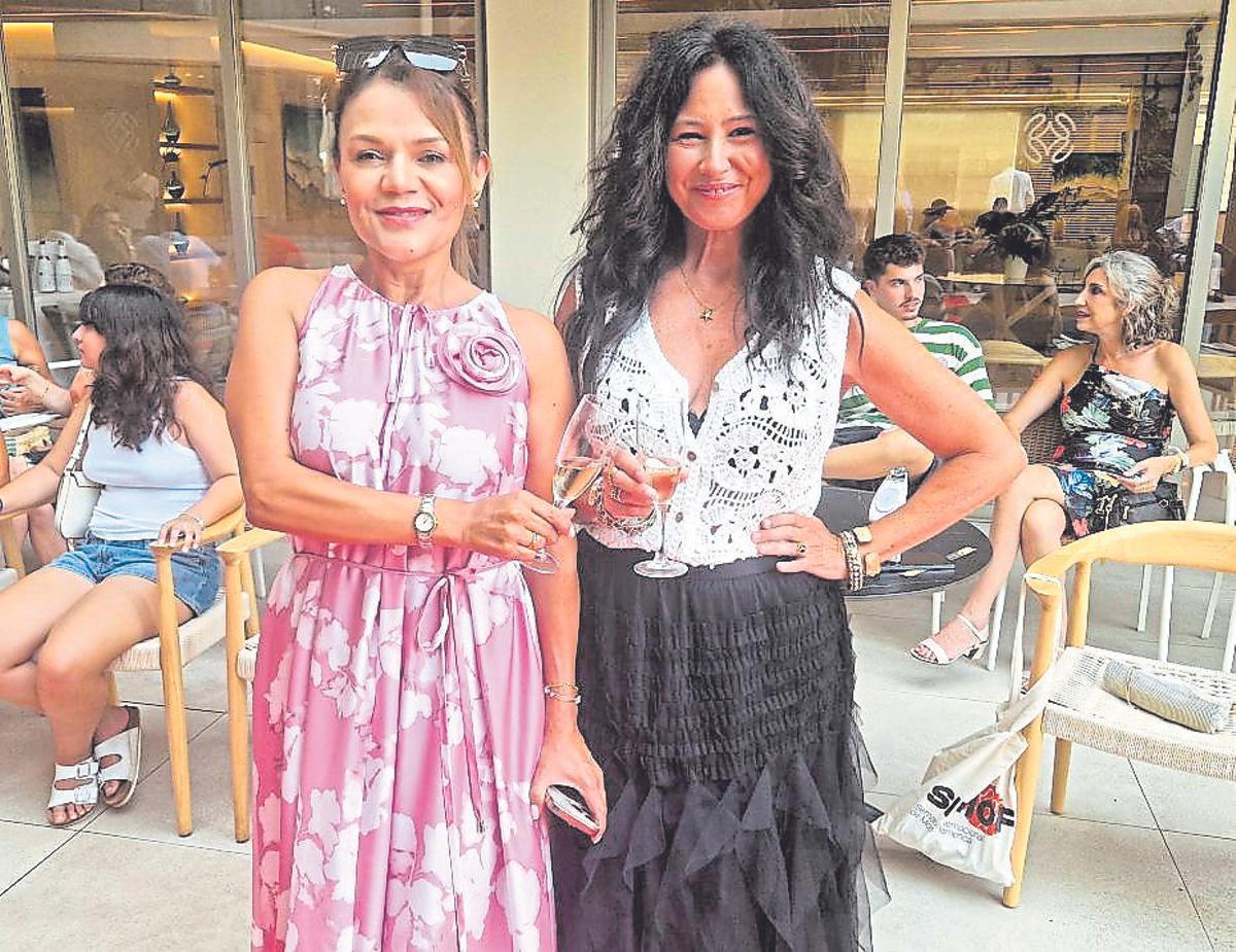 Adriana Schleich y Amalia González.