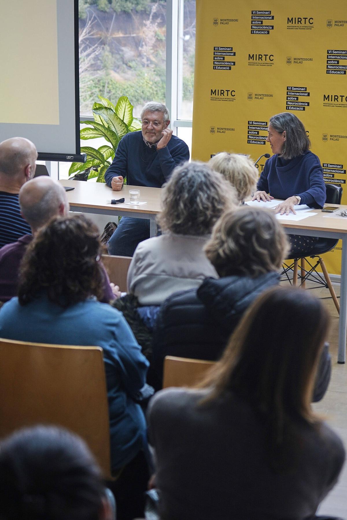 Les imatges de la presentació de les claus biològiques de l'aprenentatge infantil