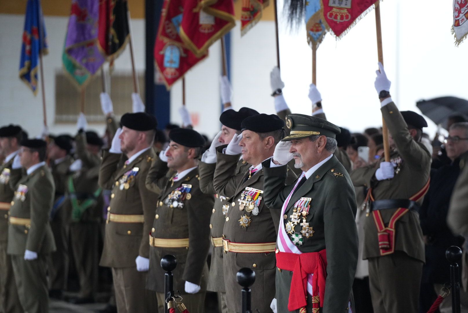 La Brigada celebra su día bajo la lluvia