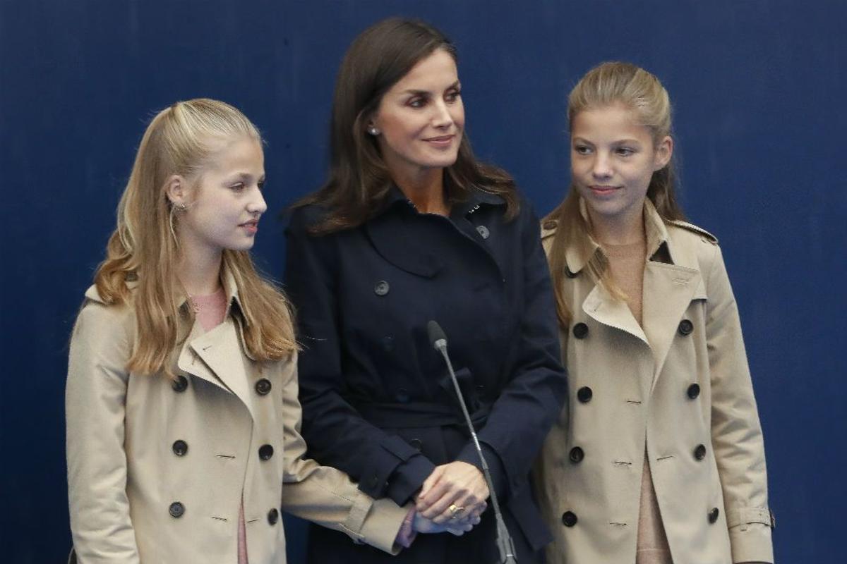 La Reina Letizia con sus hijas, Leonor y Sofía