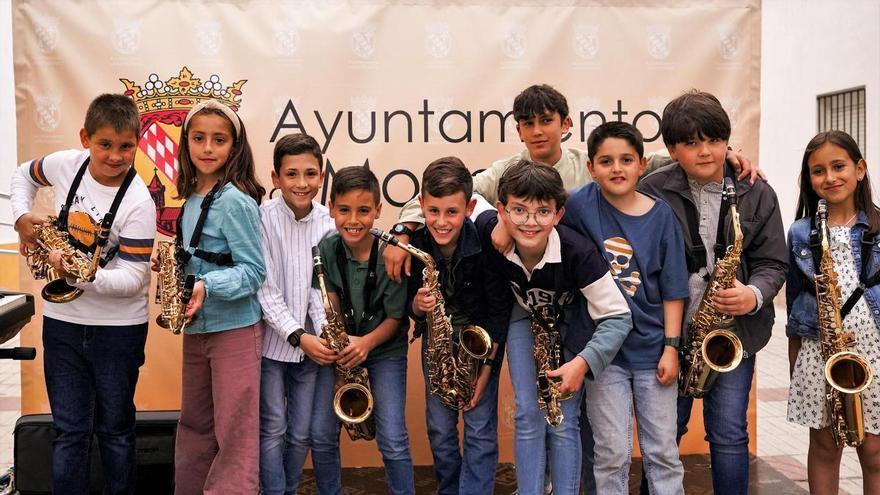 Píldoras sonoras en las calles de Monesterio para incentivar el gusto por la música