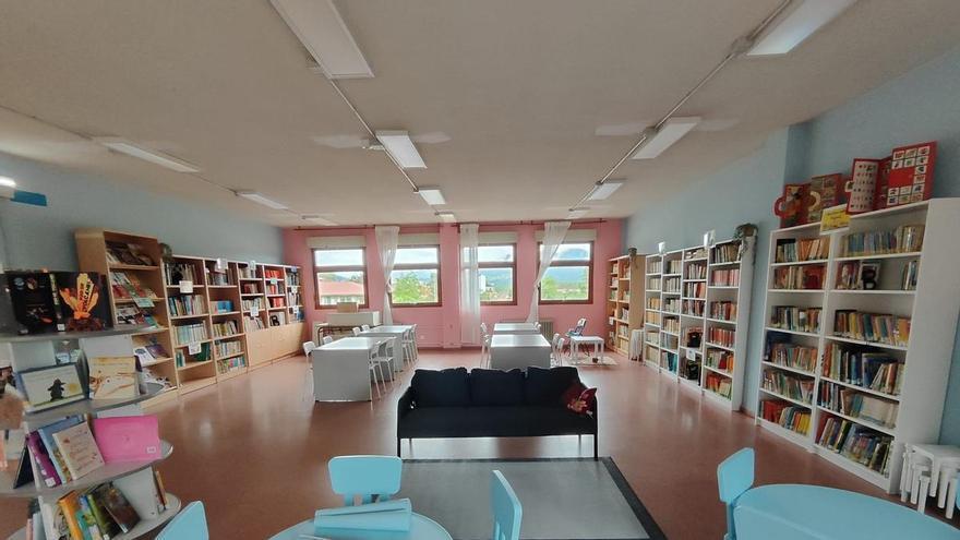 Nueva vida para la biblioteca del colegio Virgen del Fresno de Grado tras su completa remodelación