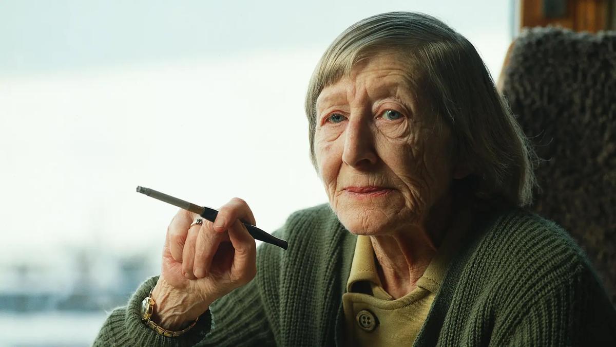 La escritora Torborg Nedreaas, autora de 'Detrás del armario, el hacha'.