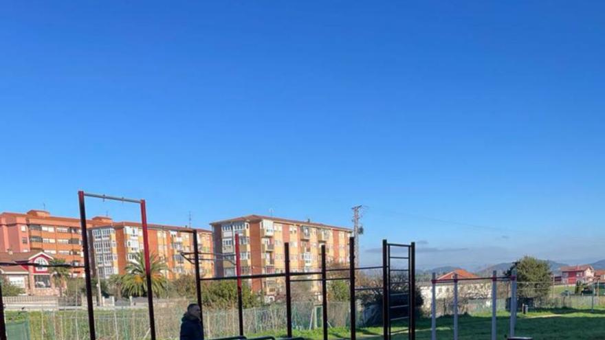 Finalizadas las obras de renovación del parque de calistenia situado en Los Campos