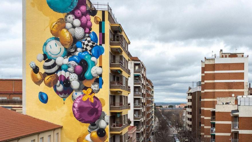 El mural situado en una fachada medianera de Príncipe de Asturias. | Cedida