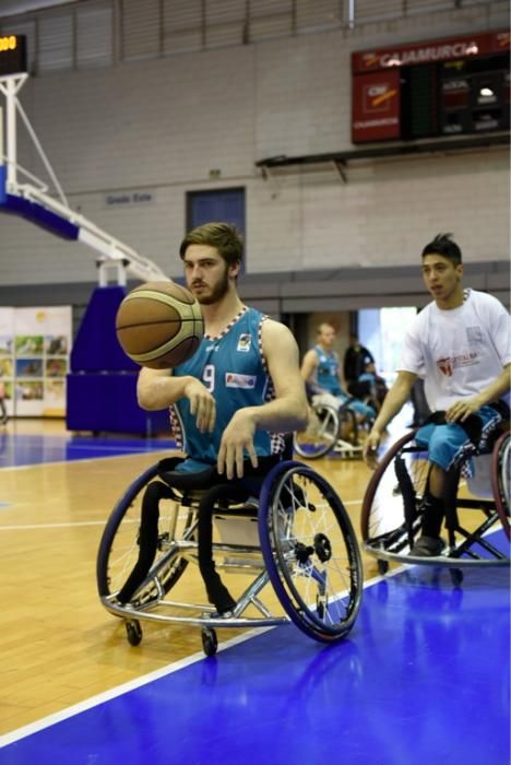 Baloncesto sobre ruedas en el Príncipe de Asturias